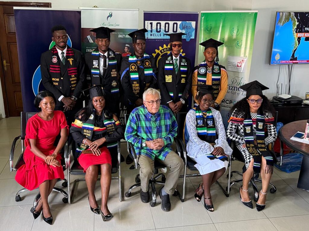 78cf1bbc-185c-4b0a-819d-428ecf0a0325-1